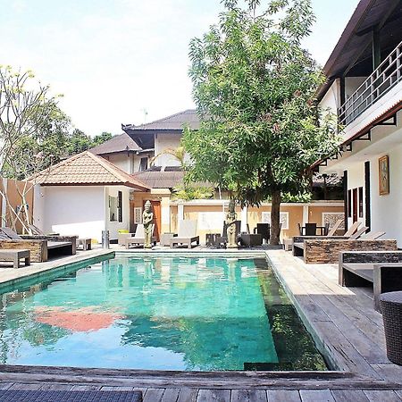 Mirah Hostel Legian Eksteriør billede