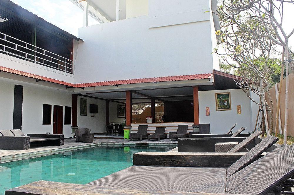 Mirah Hostel Legian Eksteriør billede