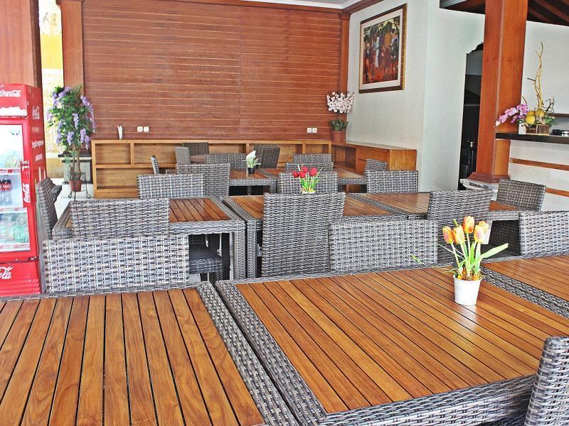 Mirah Hostel Legian Eksteriør billede
