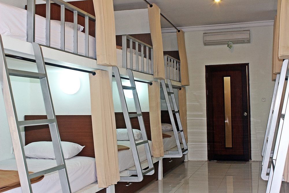 Mirah Hostel Legian Eksteriør billede