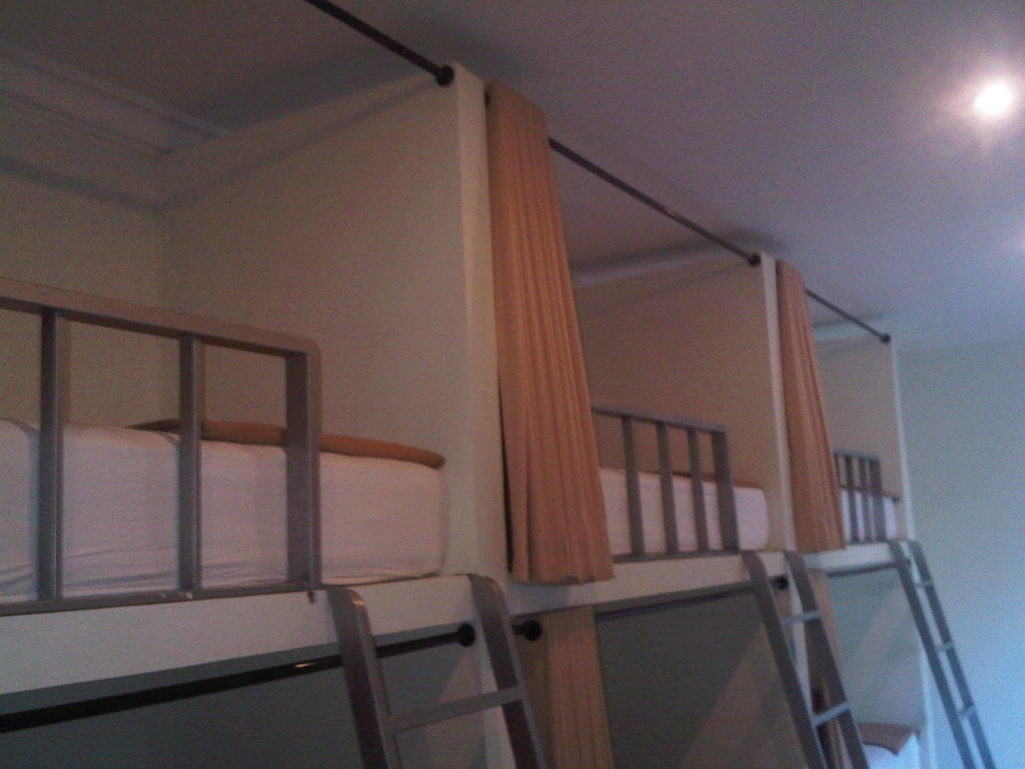 Mirah Hostel Legian Eksteriør billede